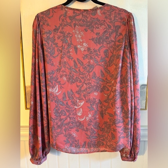 HOUSE OF HARLOW 1960 X REVOLVE Floral Red Keyhole Seymore Blouse Size Small - Picture 5 of 7